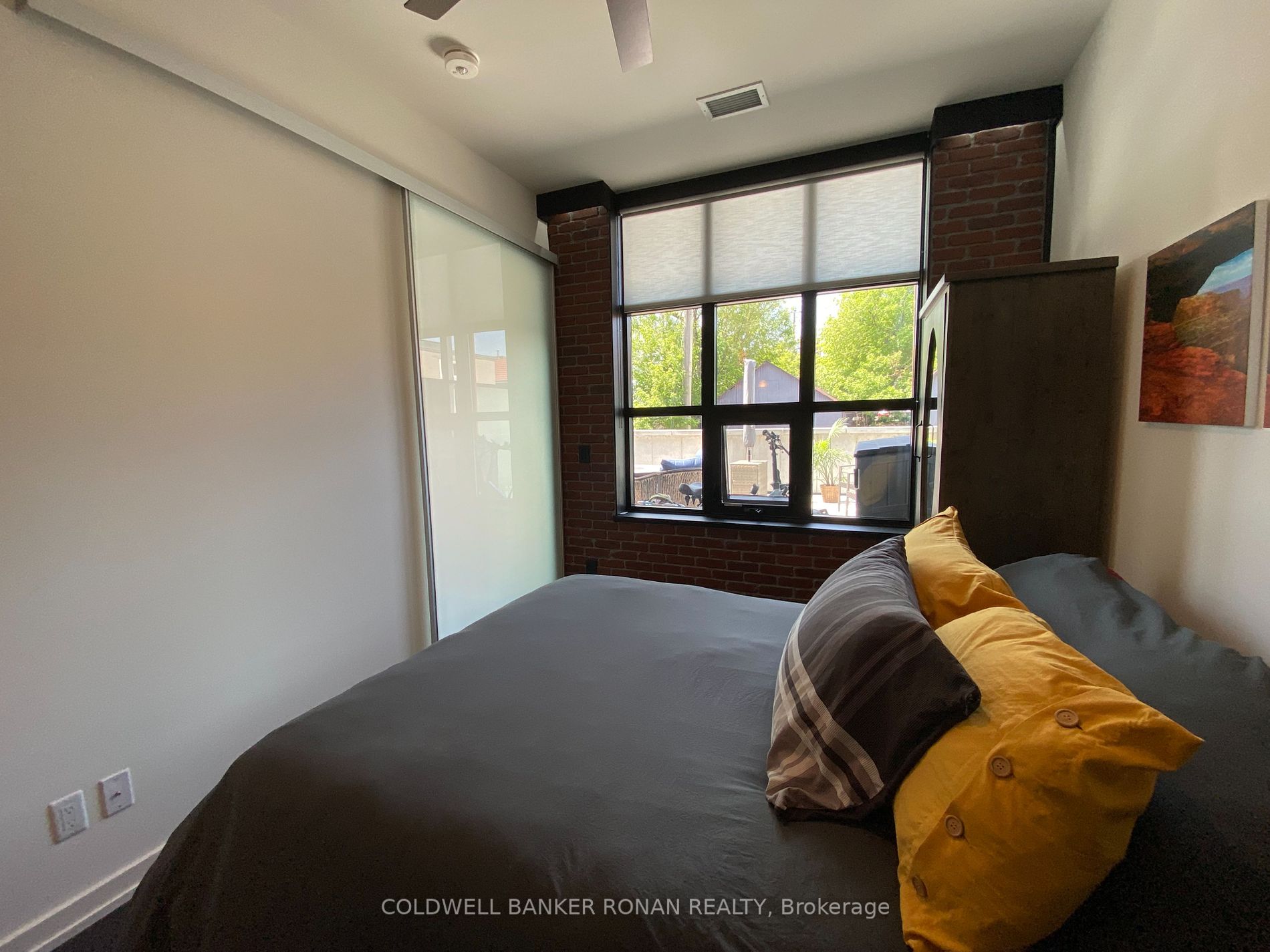 21 Matchedash St S, #208