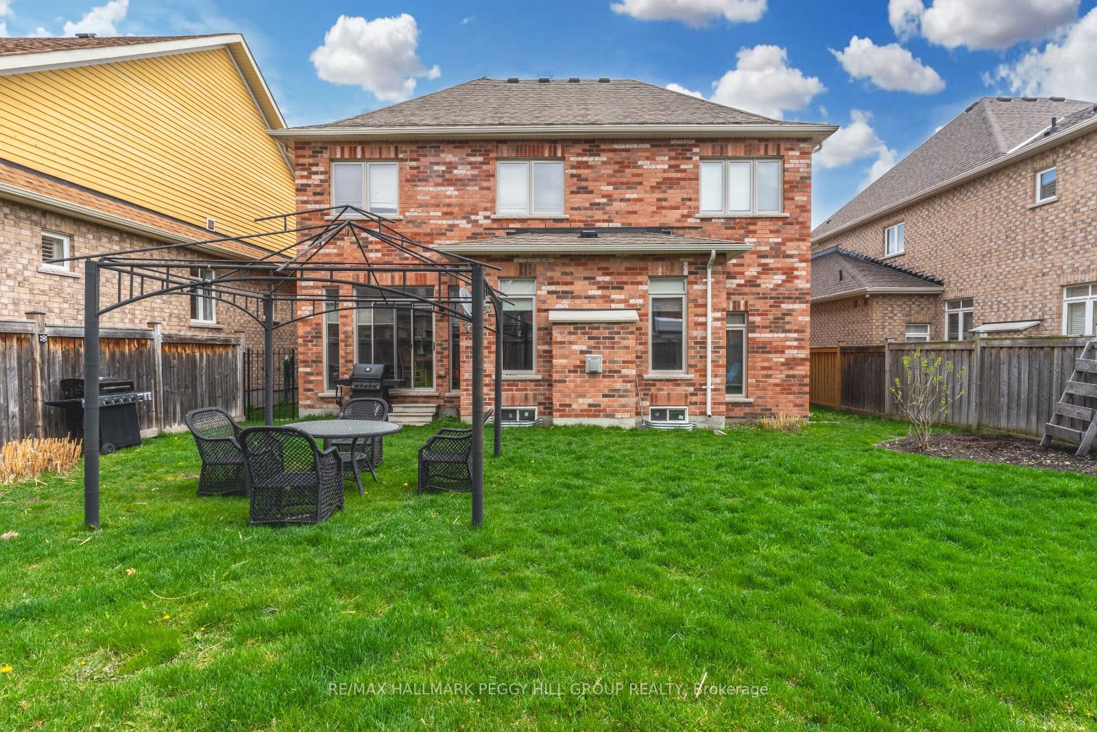 35 Royal Park Blvd