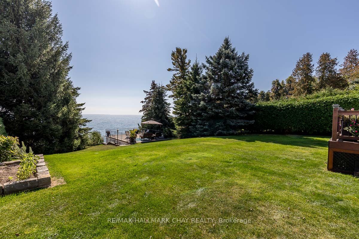 1125 Woodland Drive