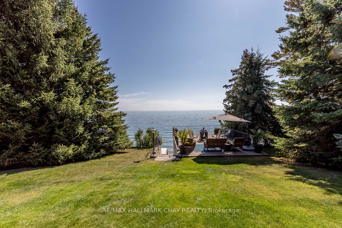 1125 Woodland Drive