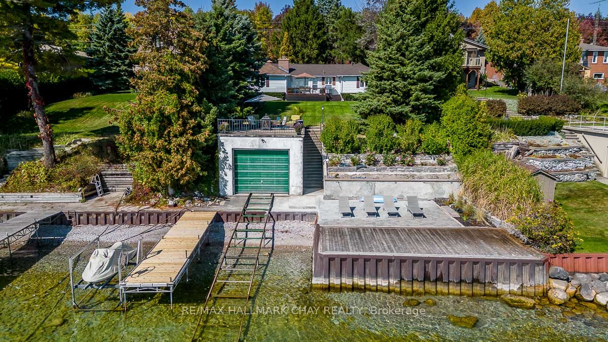 1125 Woodland Drive