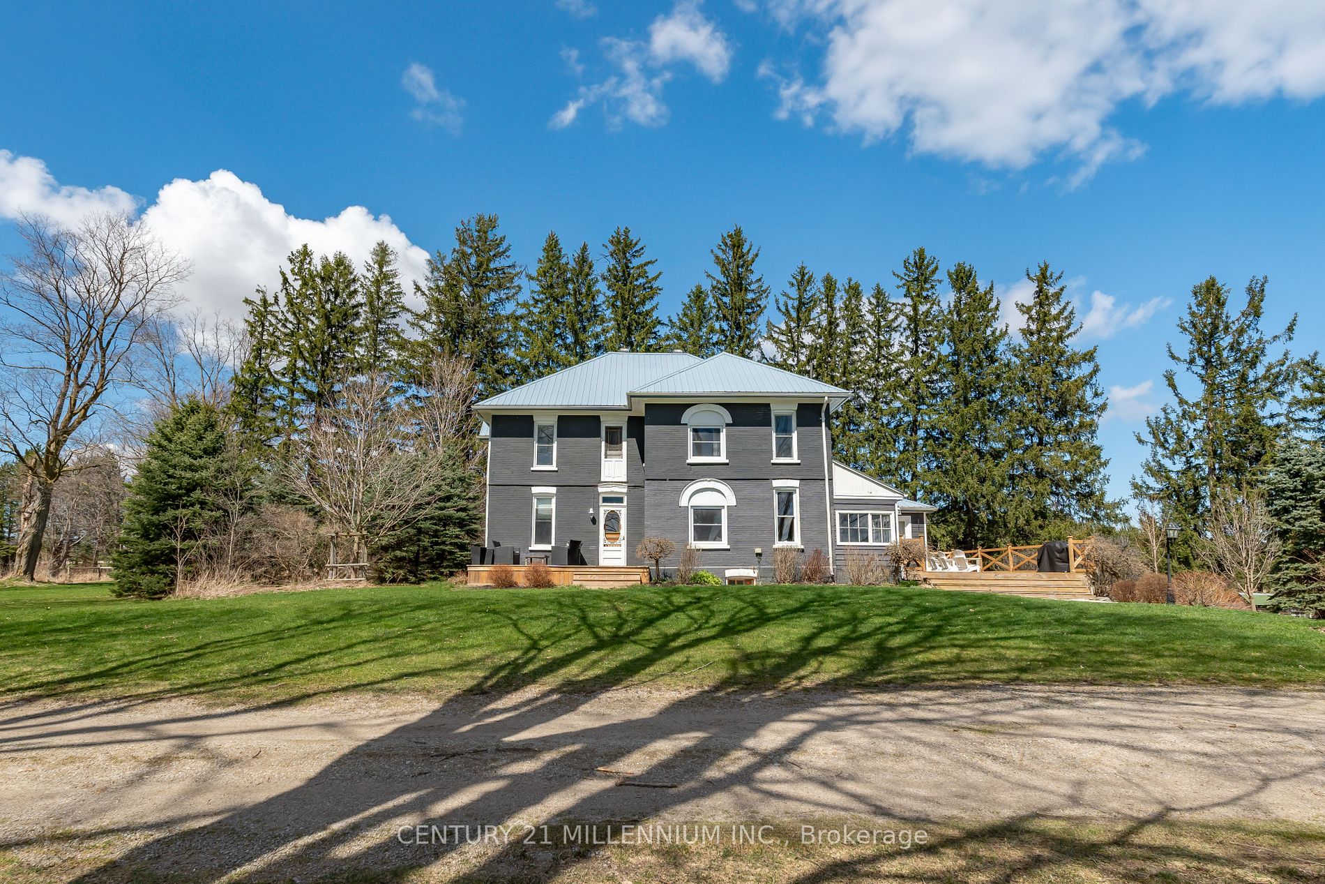 2605 County Road 42 Rd