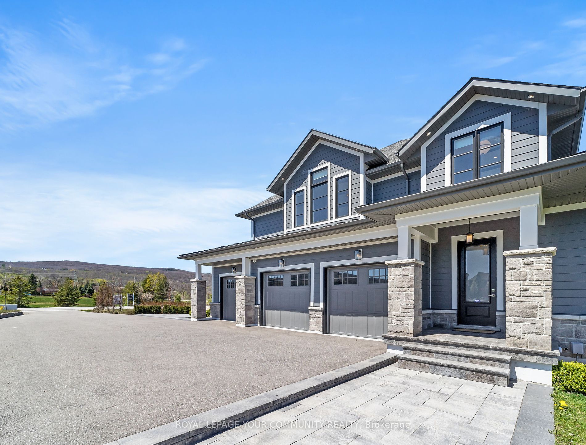 16 Windrose Valley Blvd