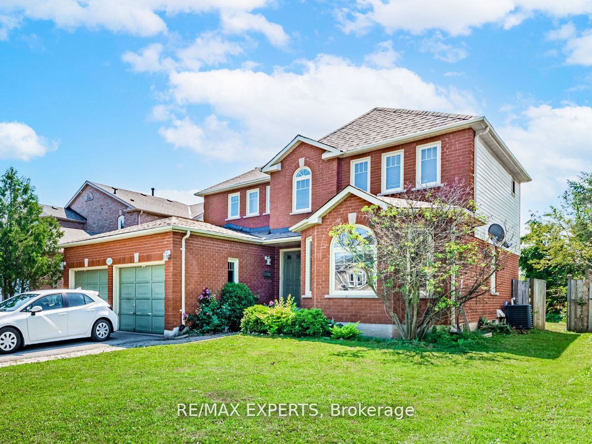 135 Livingstone St W, #Upper