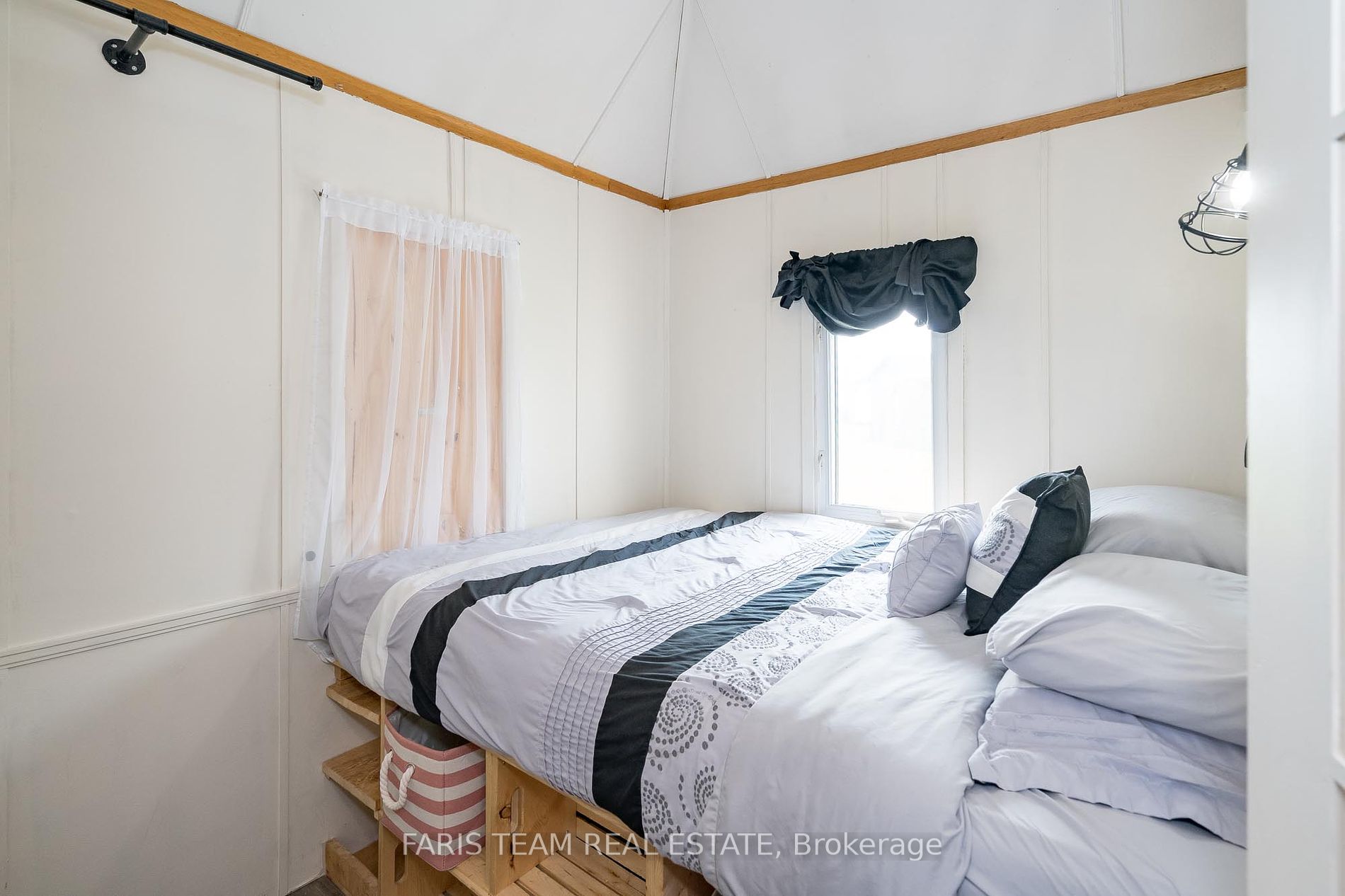 5632 Penetanguishene Road