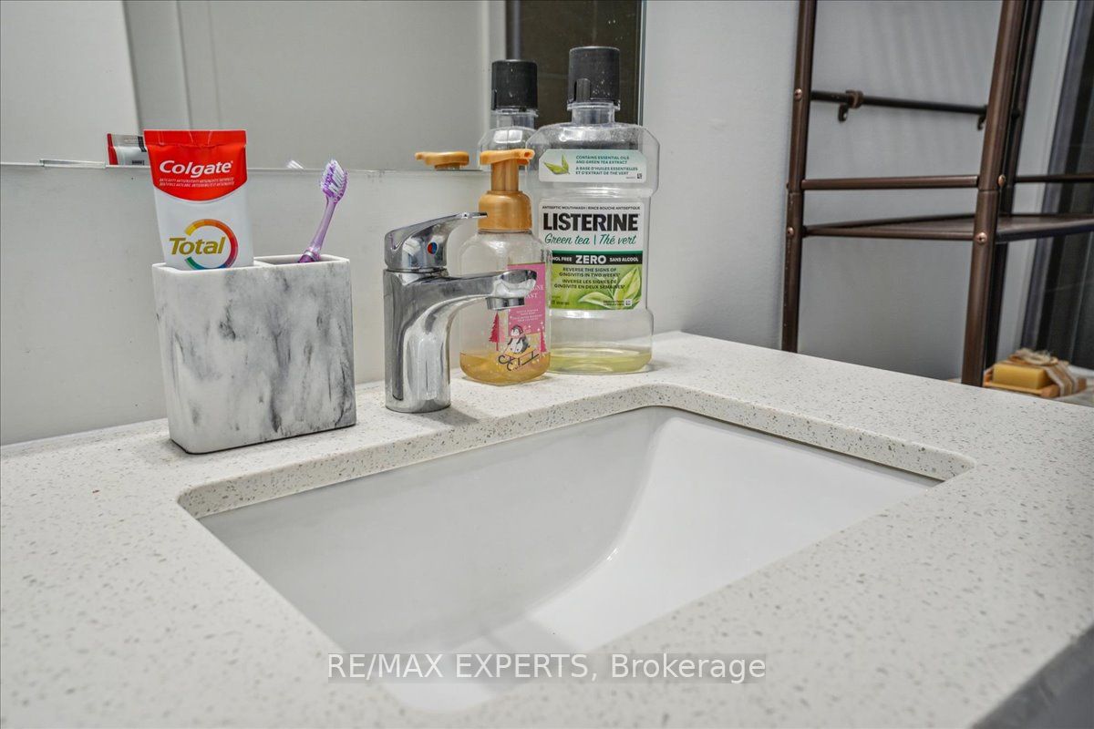 430 Essa Road, #419