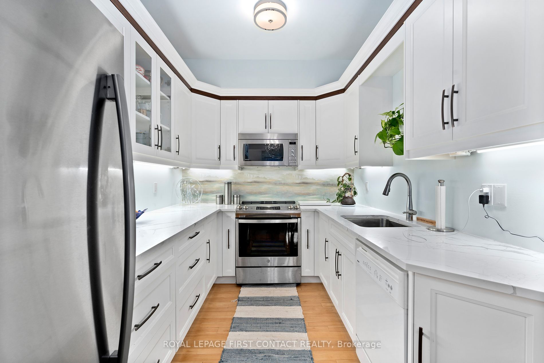 200 Collier Street #104