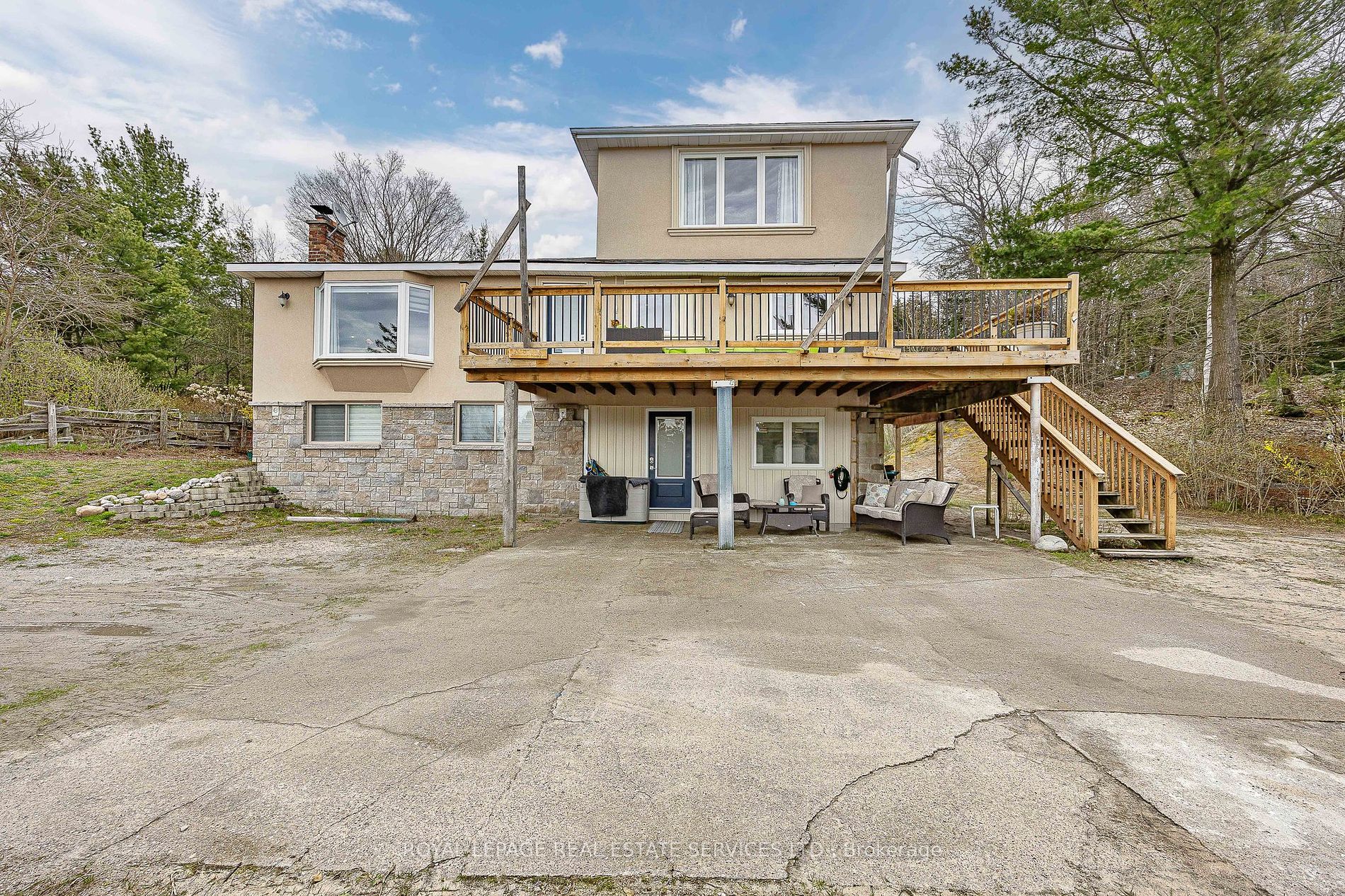 77 Wendake Road