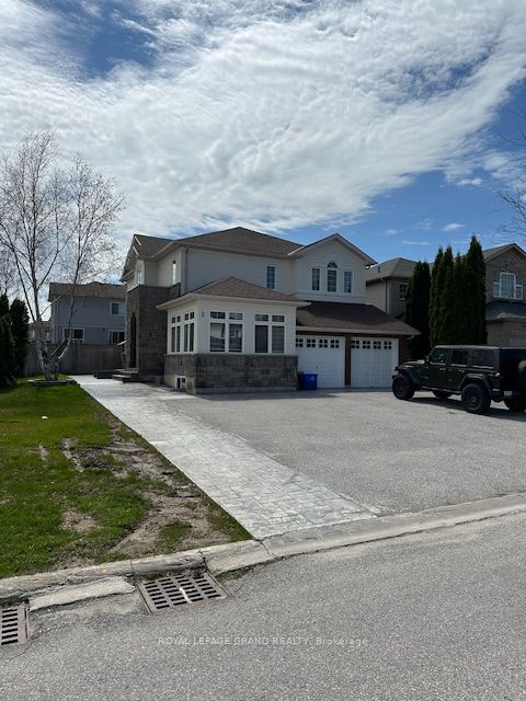 2 Vanessa Drive