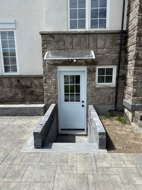 2 Vanessa Drive