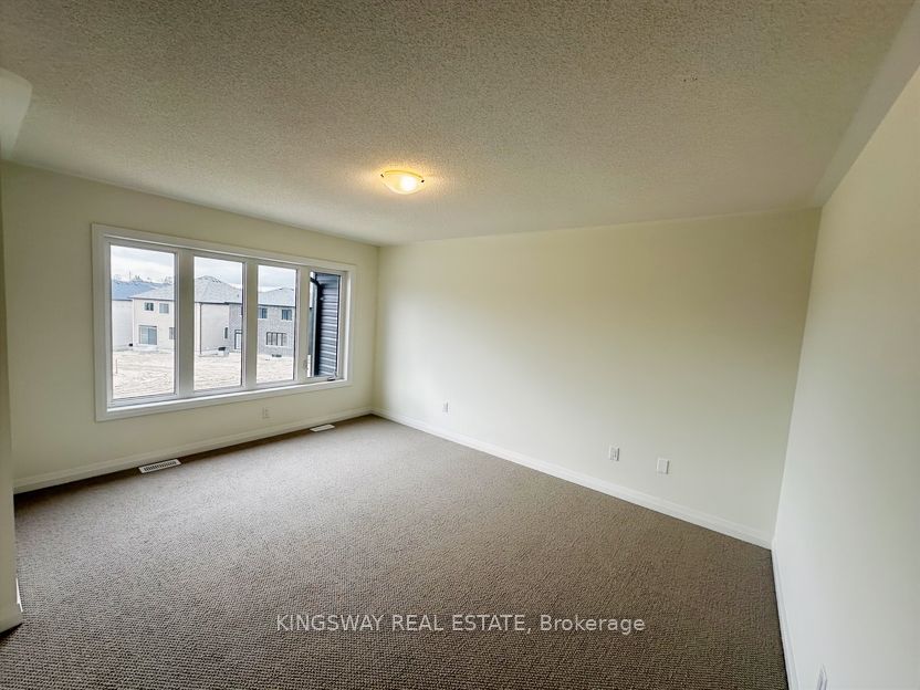 204 Rosanne Circle