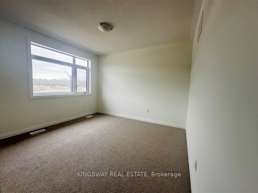 204 Rosanne Circle