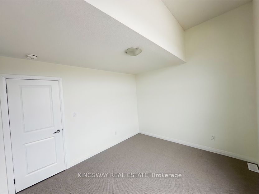 204 Rosanne Circle