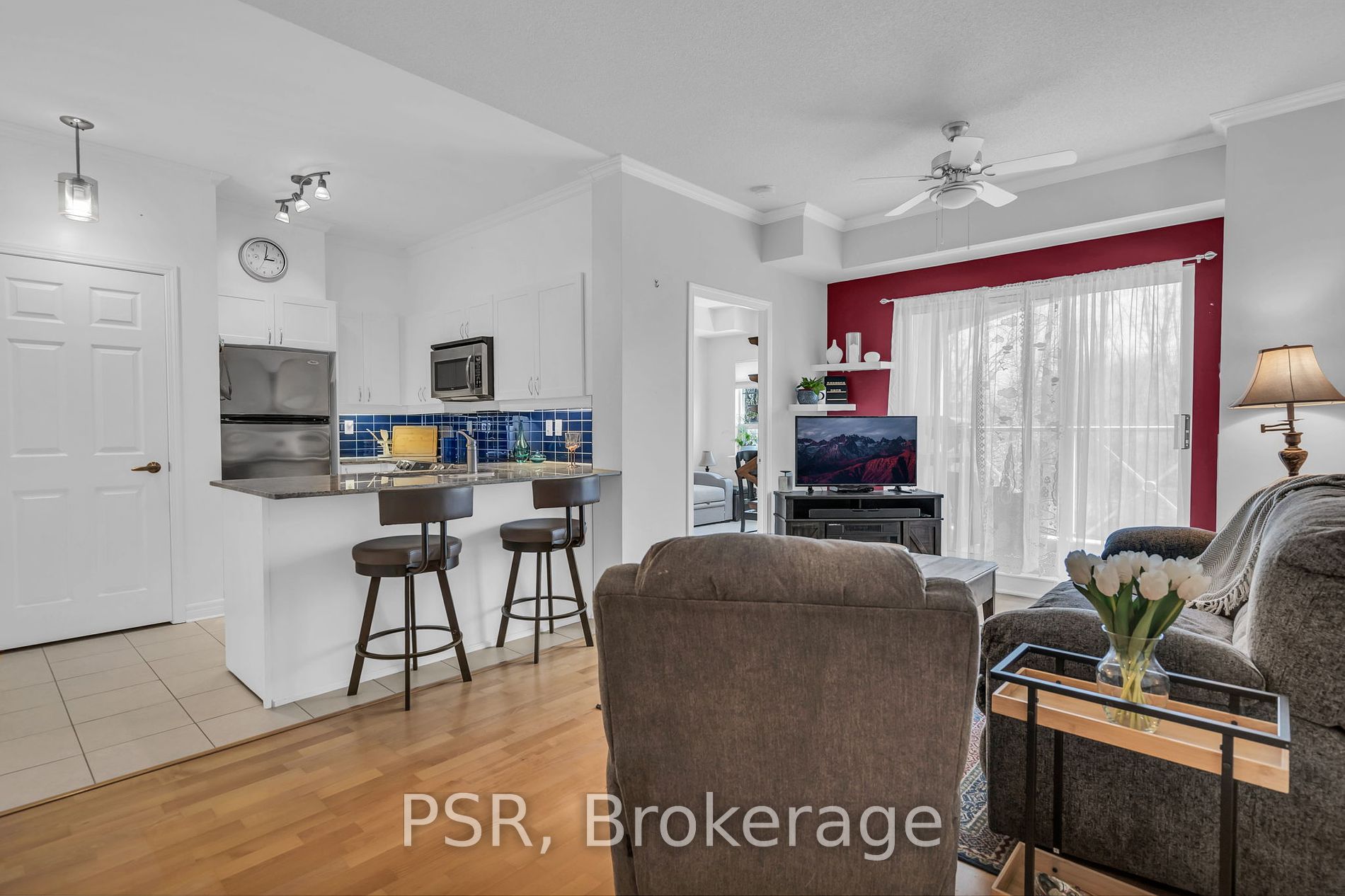 354 Atherley Road #211