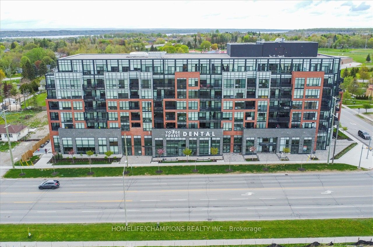681 Yonge St, #602
