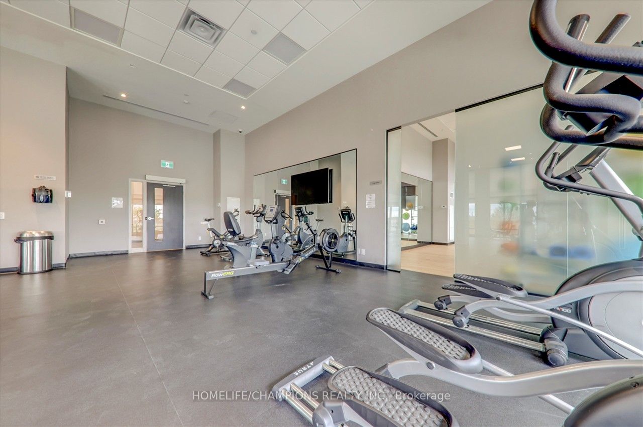 681 Yonge St, #602