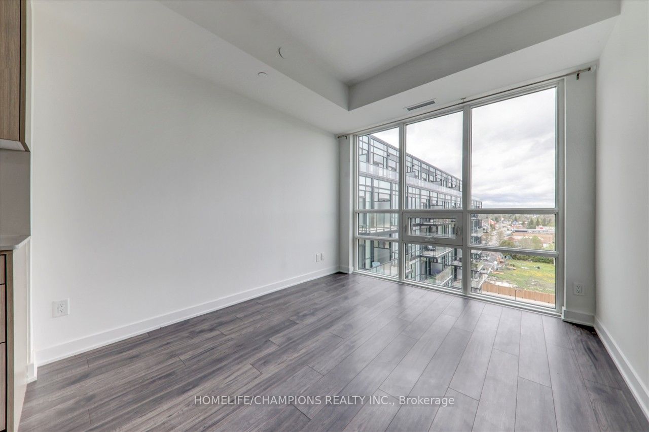 681 Yonge St, #602