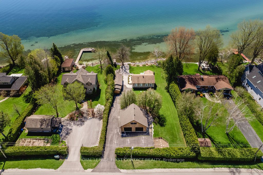81 Parkside Dr
