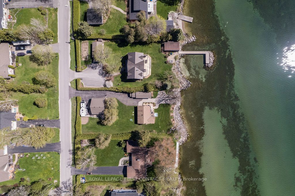 81 Parkside Dr