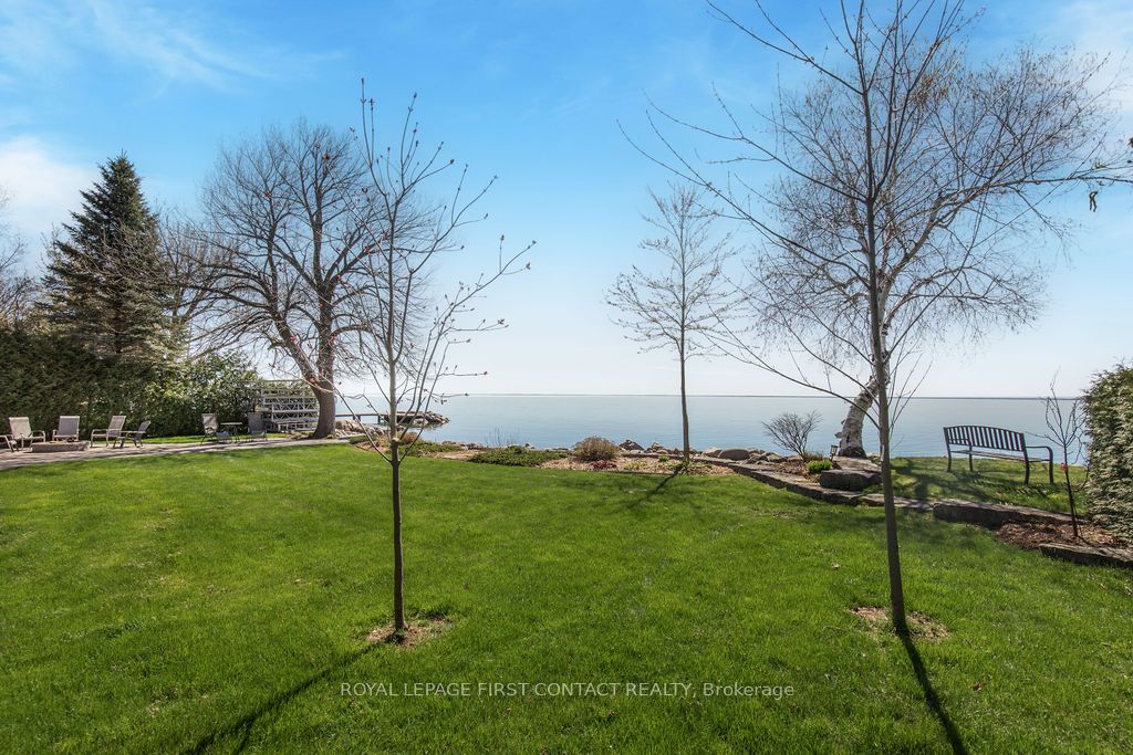 81 Parkside Dr