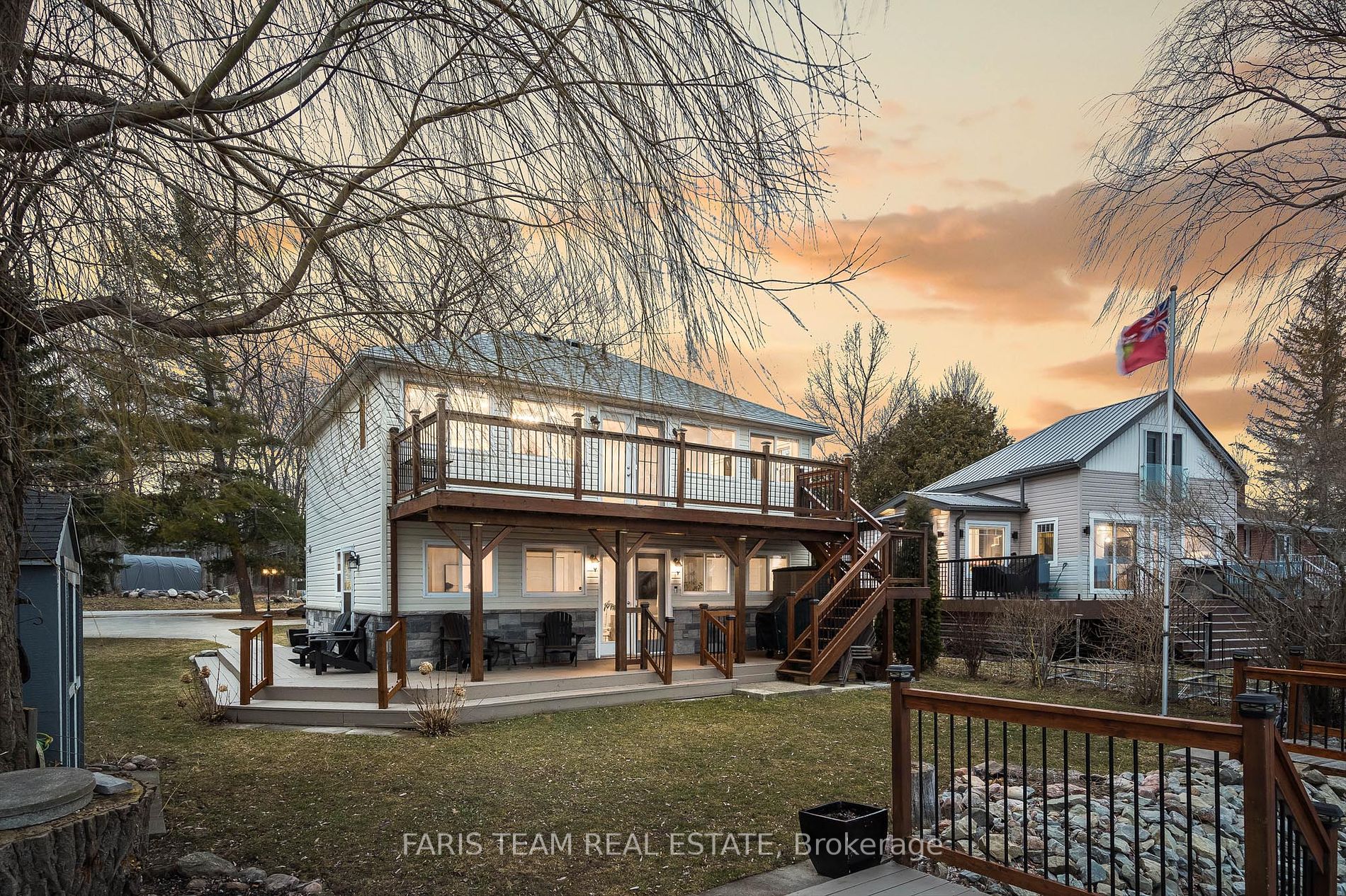 282 Robins Point Road