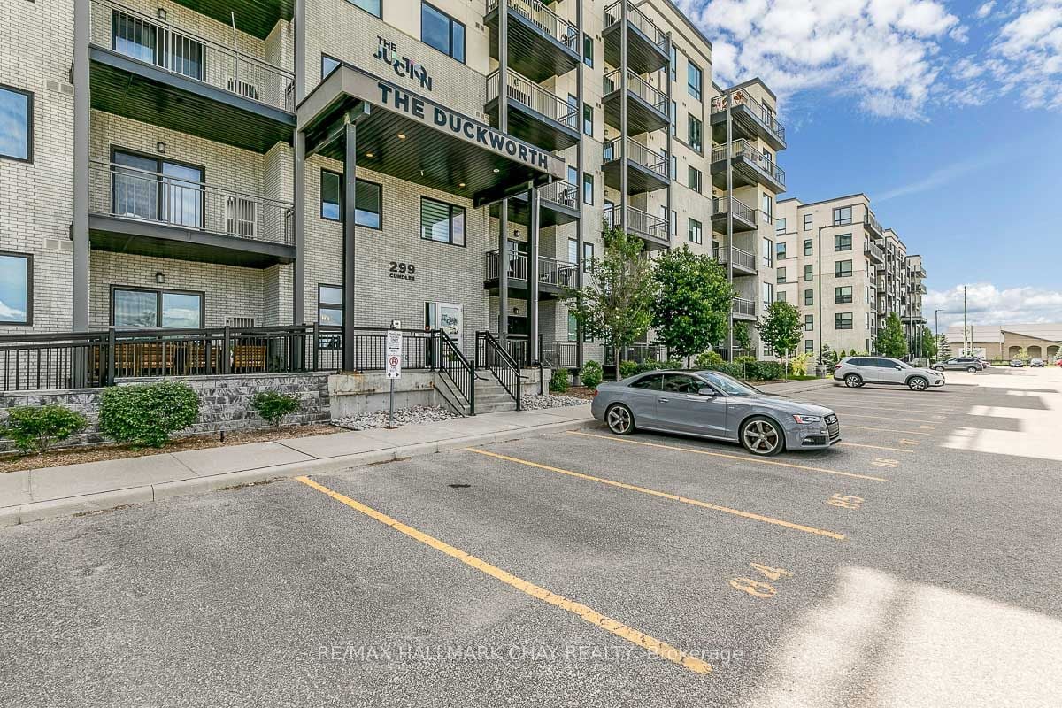 299 Cundles Rd E, #205