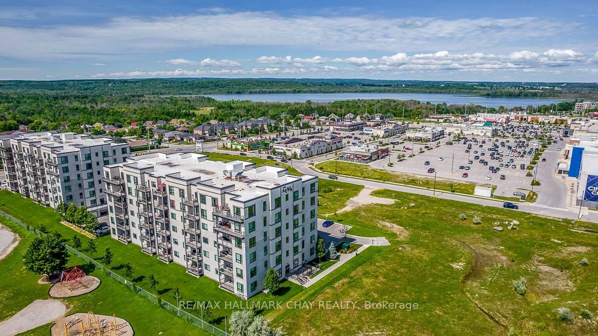 299 Cundles Rd E, #205