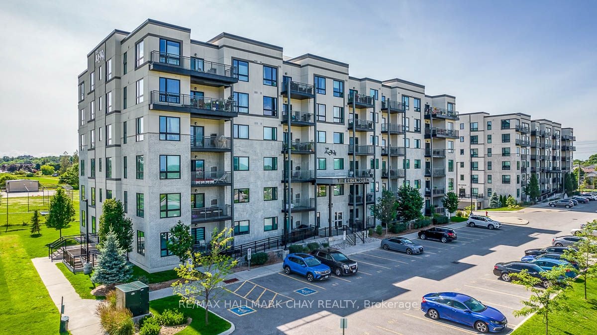 299 Cundles Rd E, #205