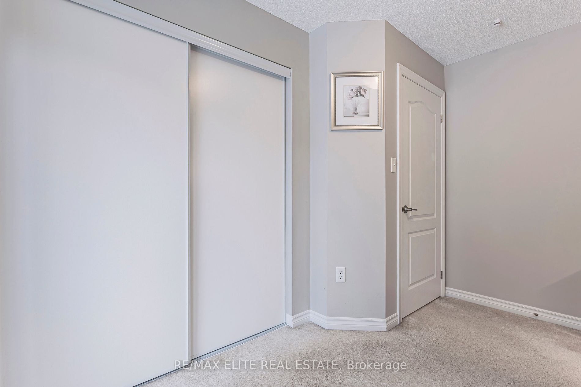 57 Ferndale Dr S, #9