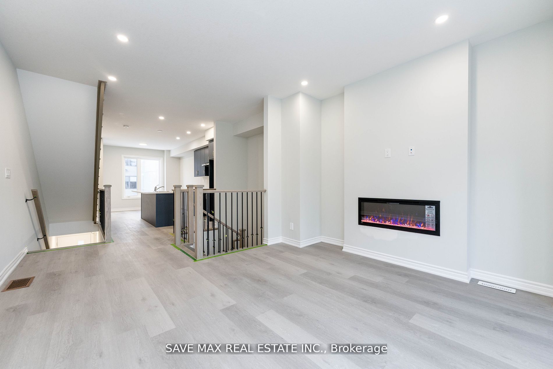 75 Winters Cres, #33