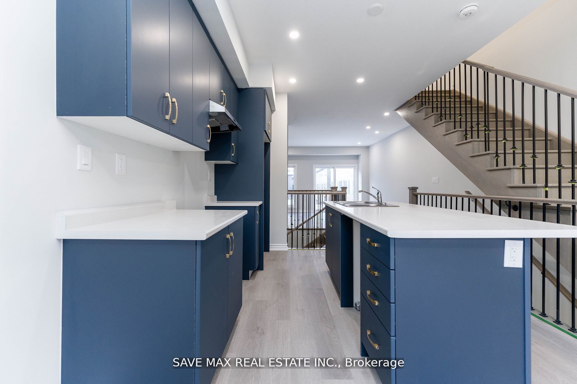 75 Winters Cres, #33