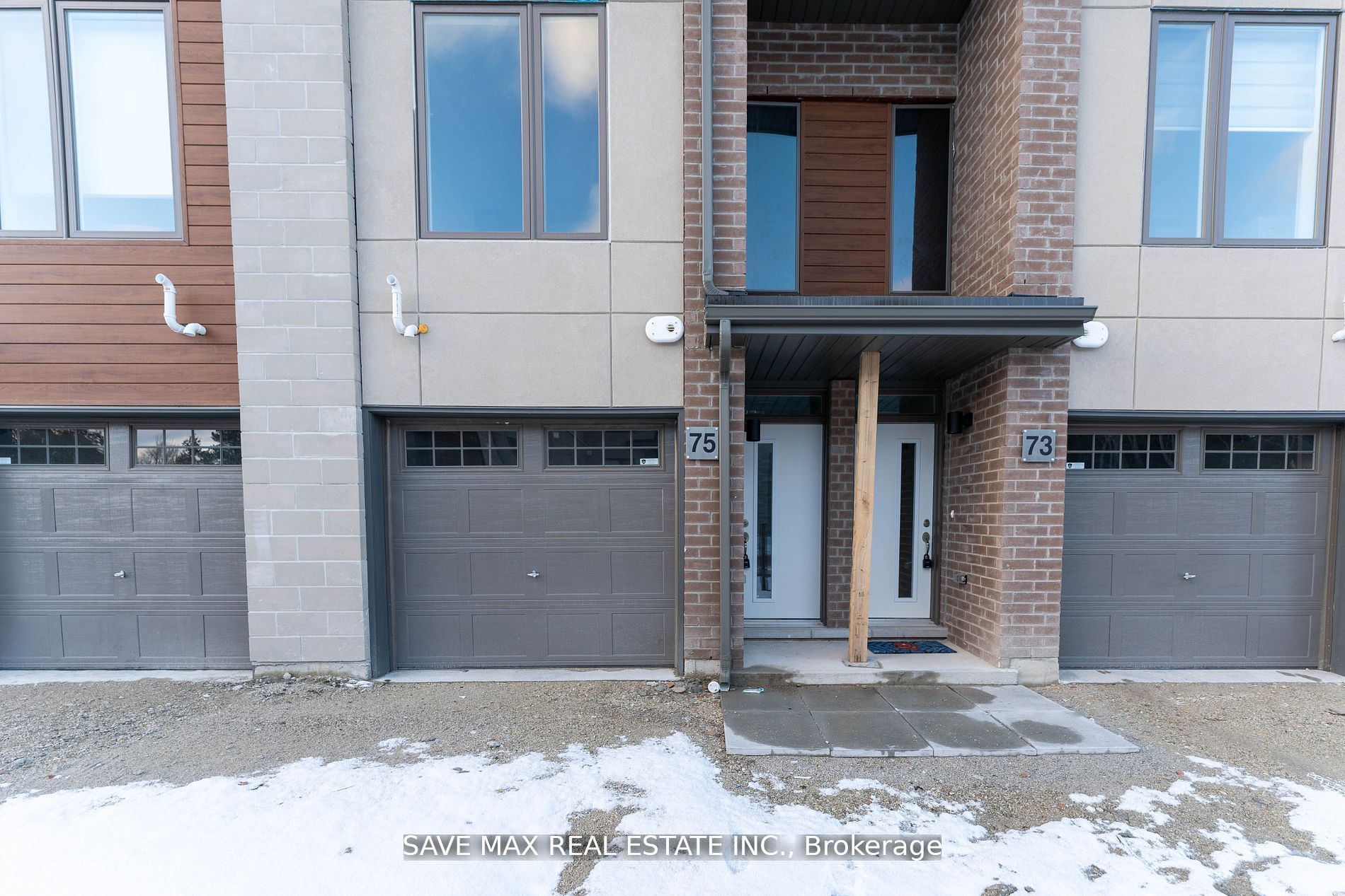 75 Winters Cres, #33