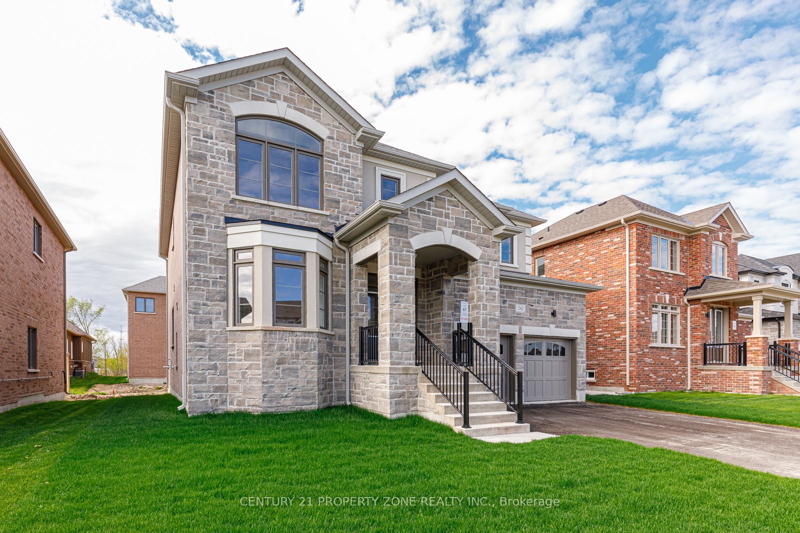 242 Warden St