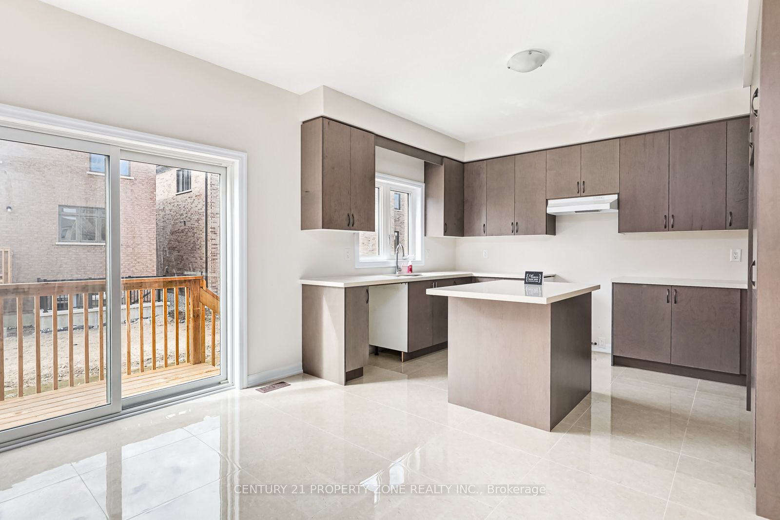 242 Warden St