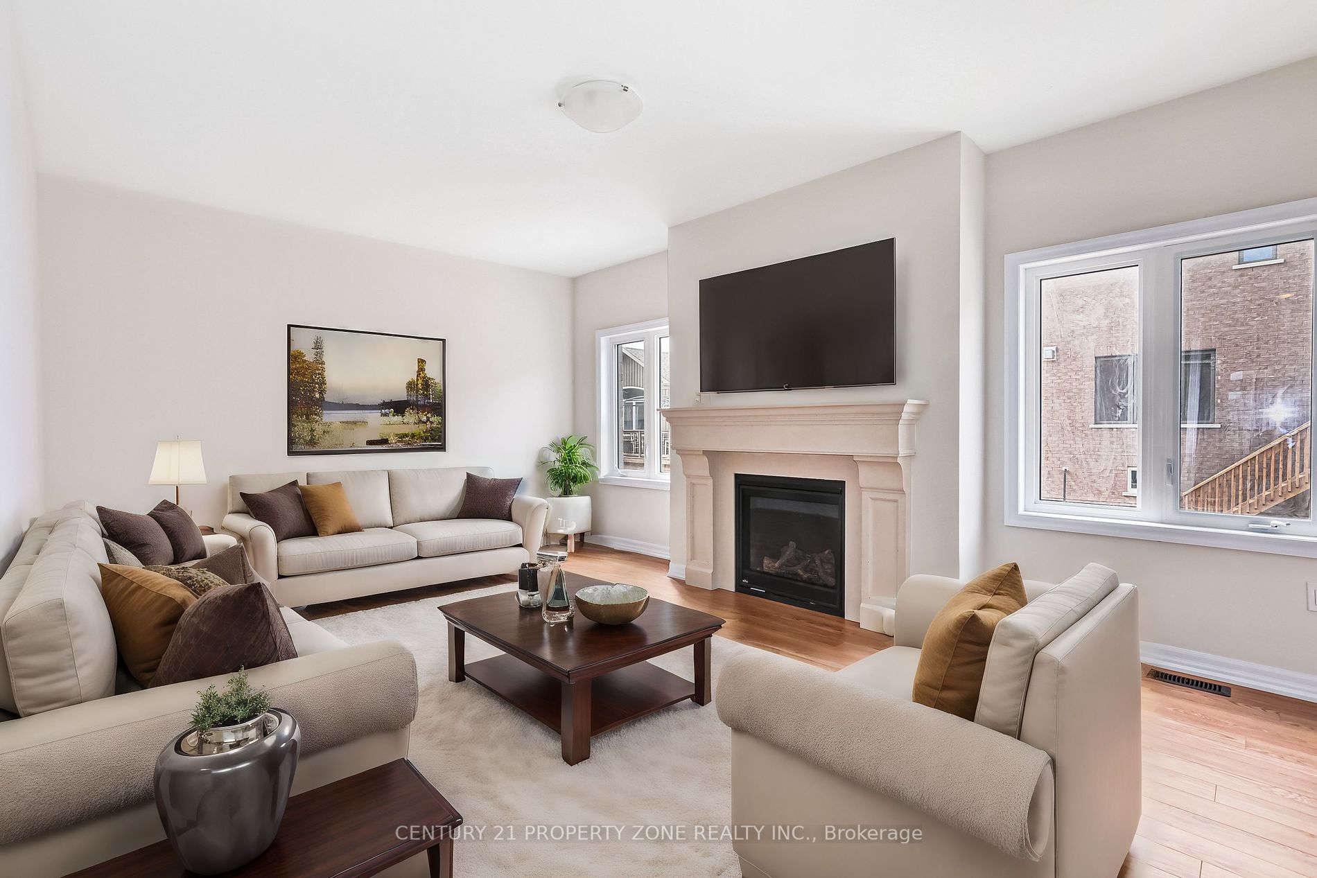 242 Warden St
