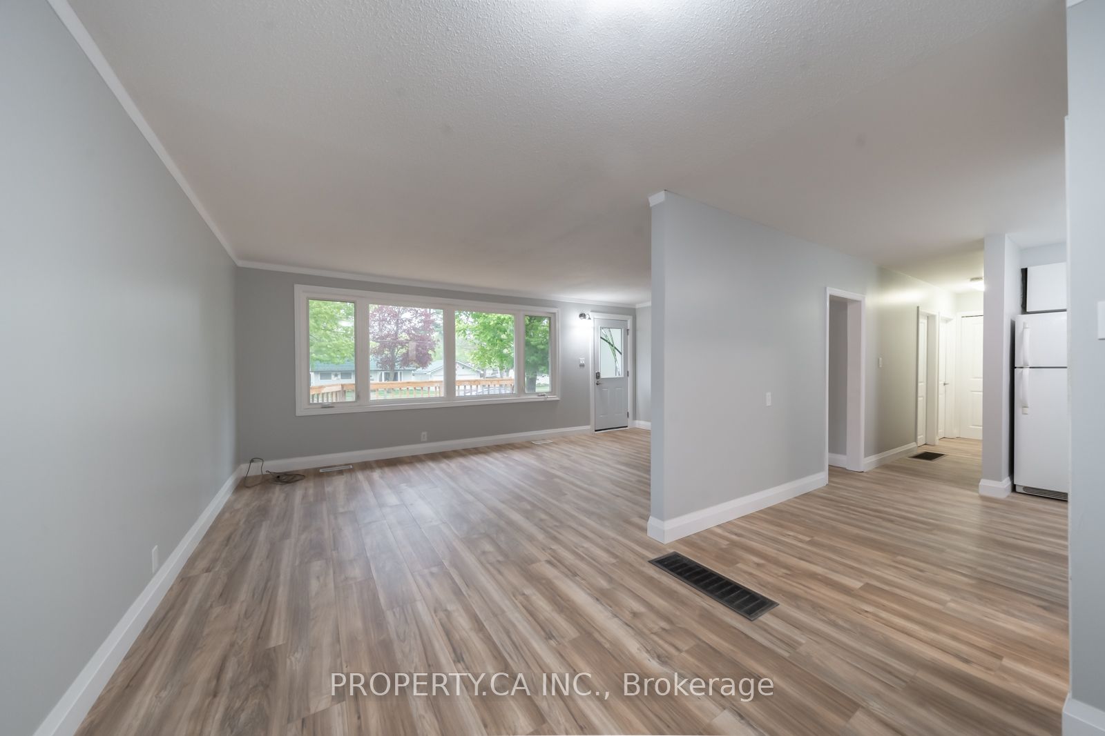 401 Mississaga Street W