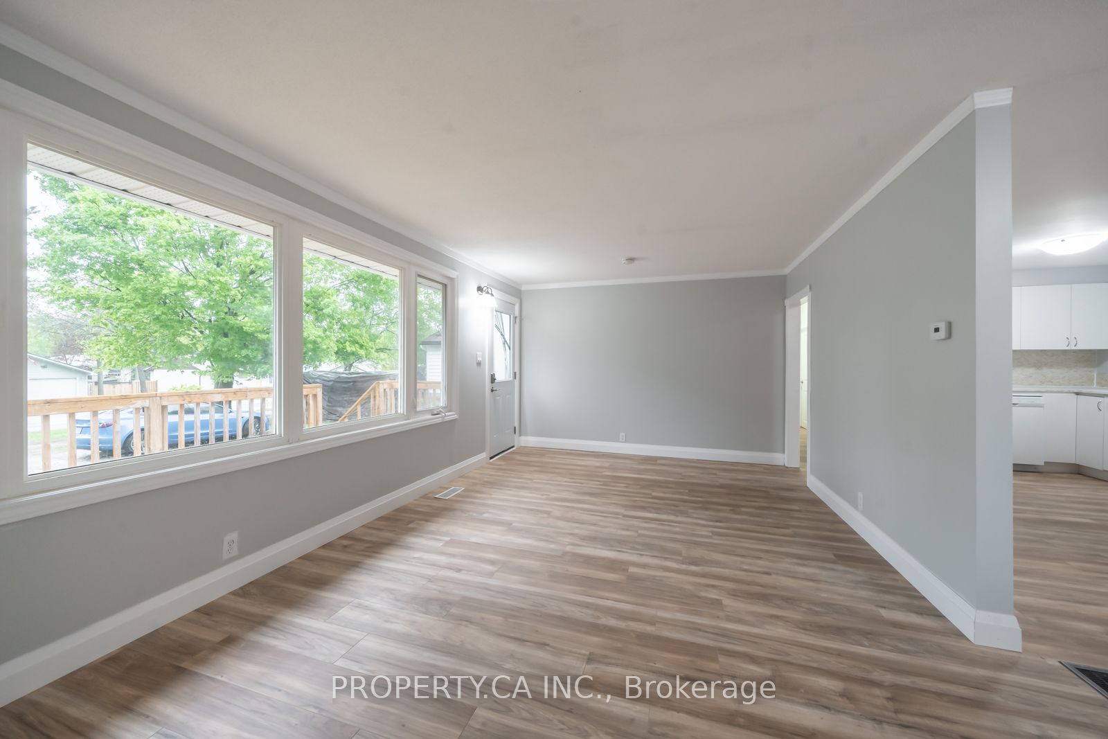 401 Mississaga Street W