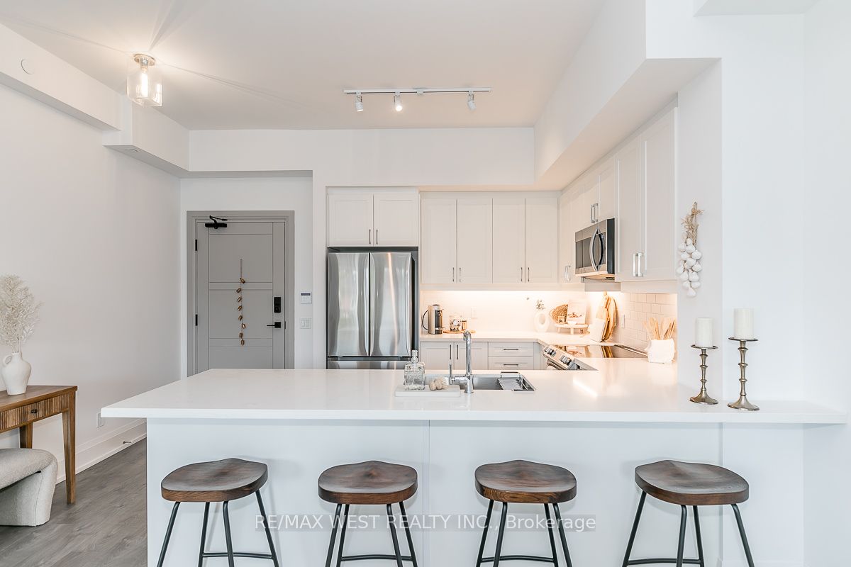 1 Hume St, #212