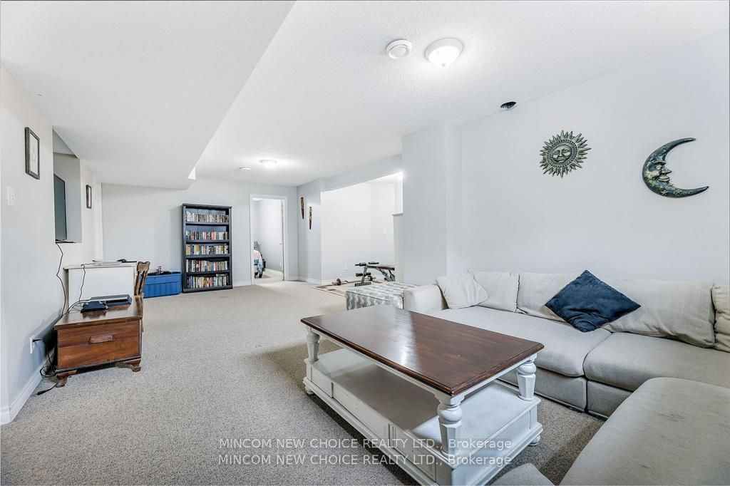 19 Glenview Ave