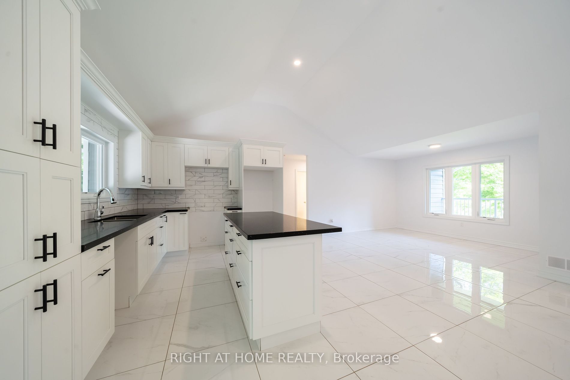6 Ojibway Court