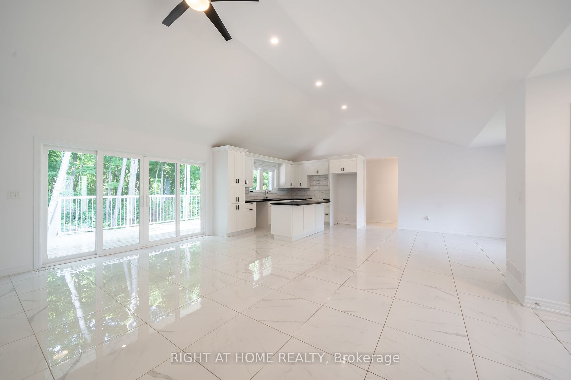 6 Ojibway Court