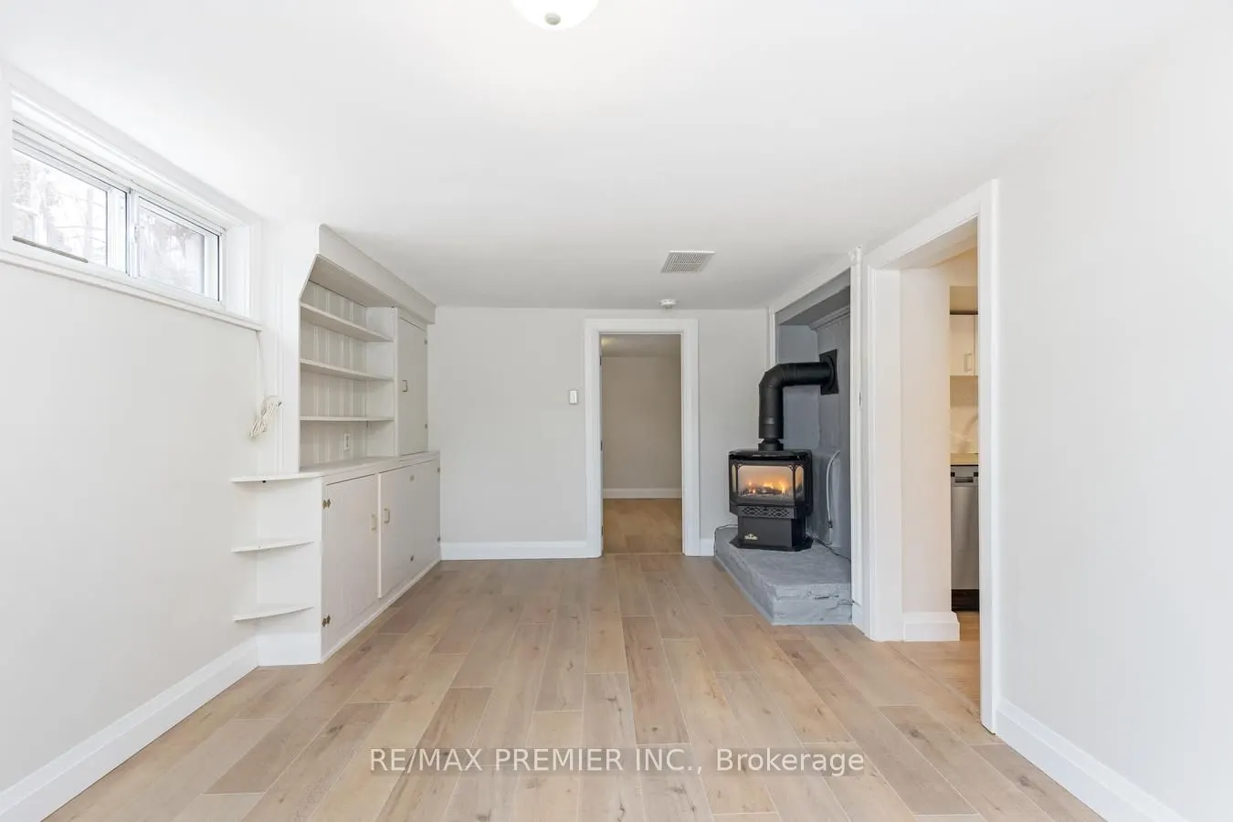152 Owen St
