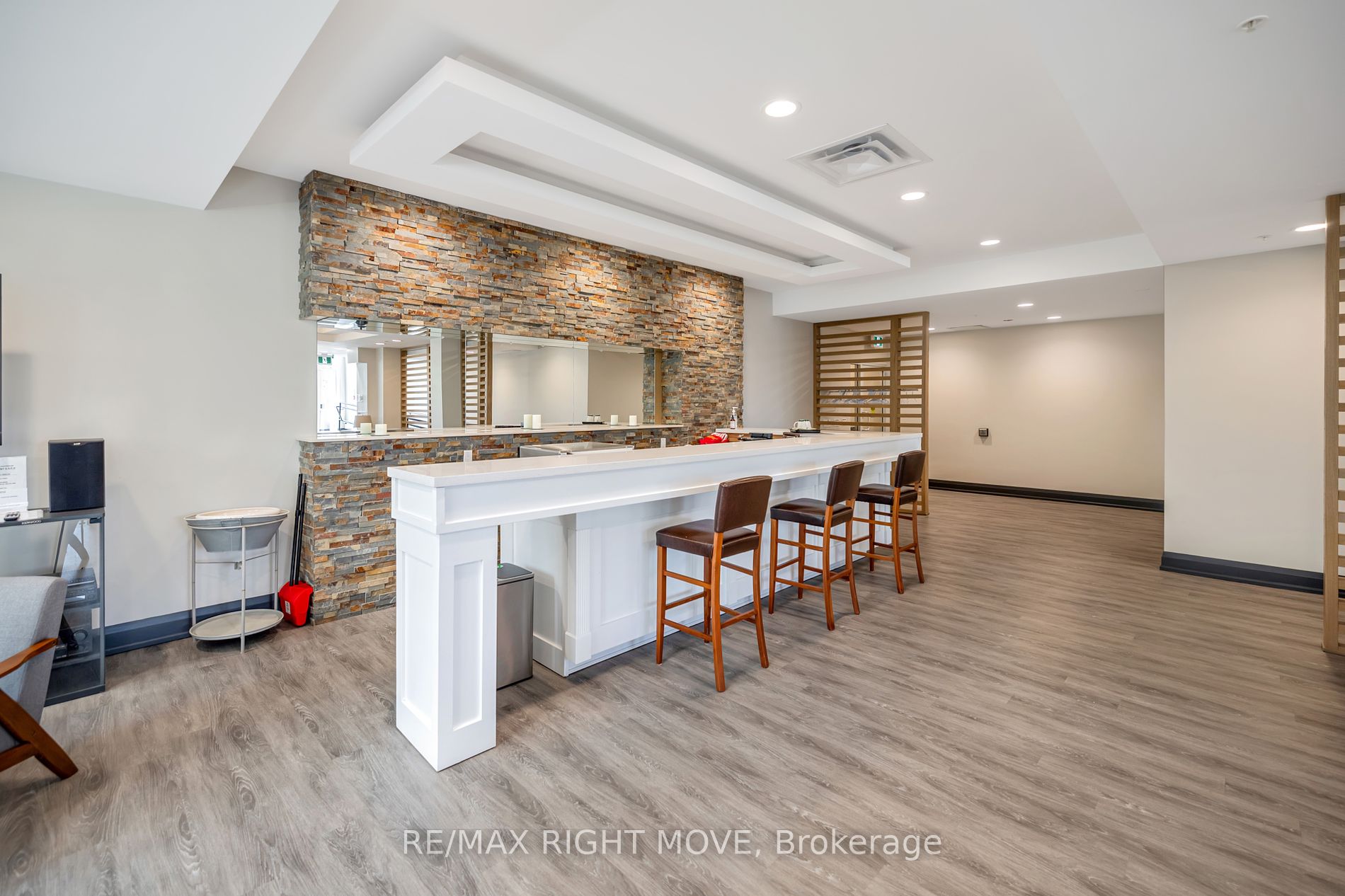 354 Atherley Road, #511