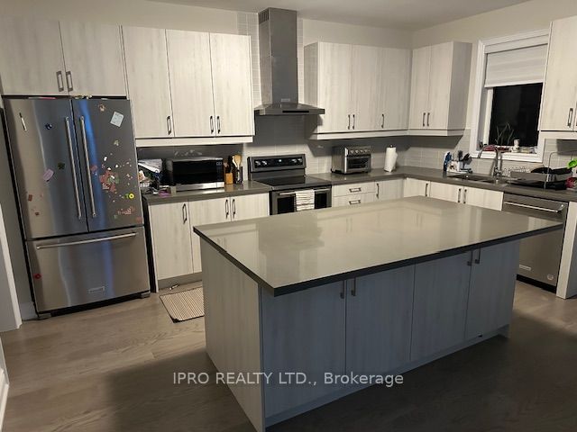 76 Bearberry Rd
