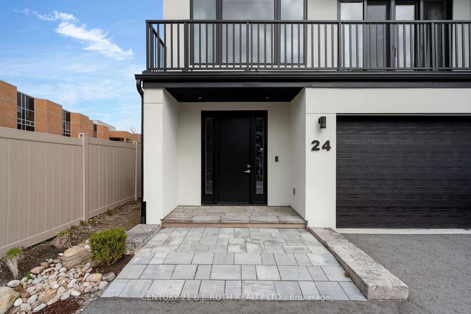 24 Grace Ave