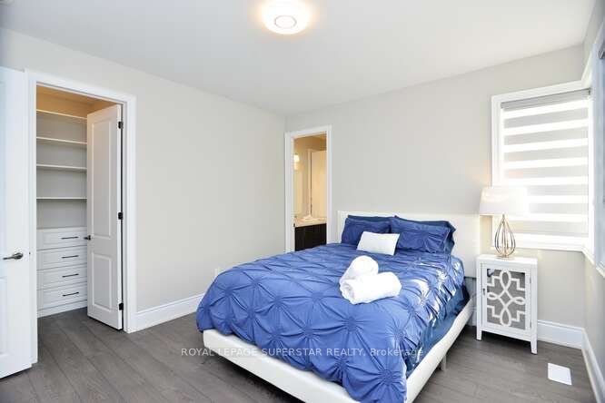 108 Rugman Cres