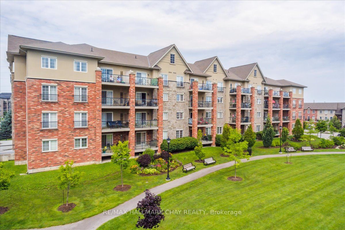 39 Ferndale Dr S, #311