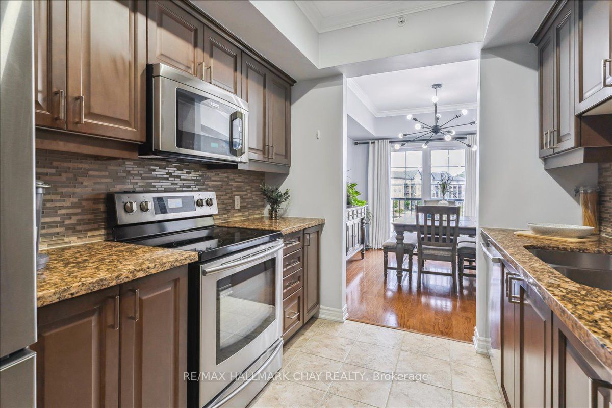 39 Ferndale Dr S, #311
