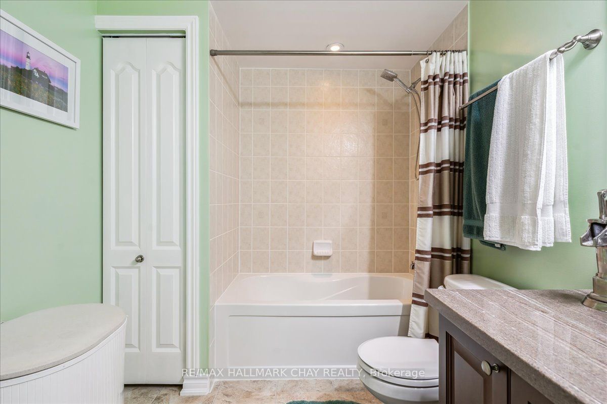 39 Ferndale Dr S, #311