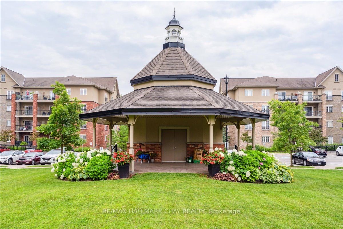 39 Ferndale Dr S, #311